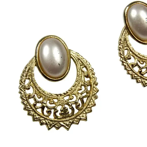 1970s Vintage Gold Caged Pearl Earrings Grandmacore Retro Glam Gaudy Earrings - Picture 3 of 5